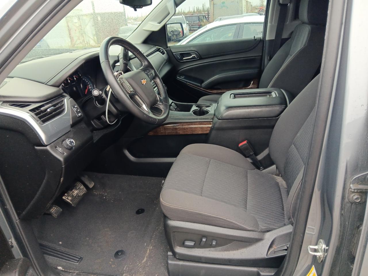 CHEVROLET SUBURBAN C1500 LS