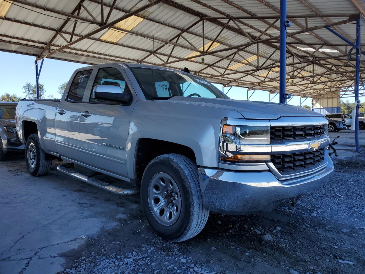 CHEVROLET SILVERADO C1500 LT