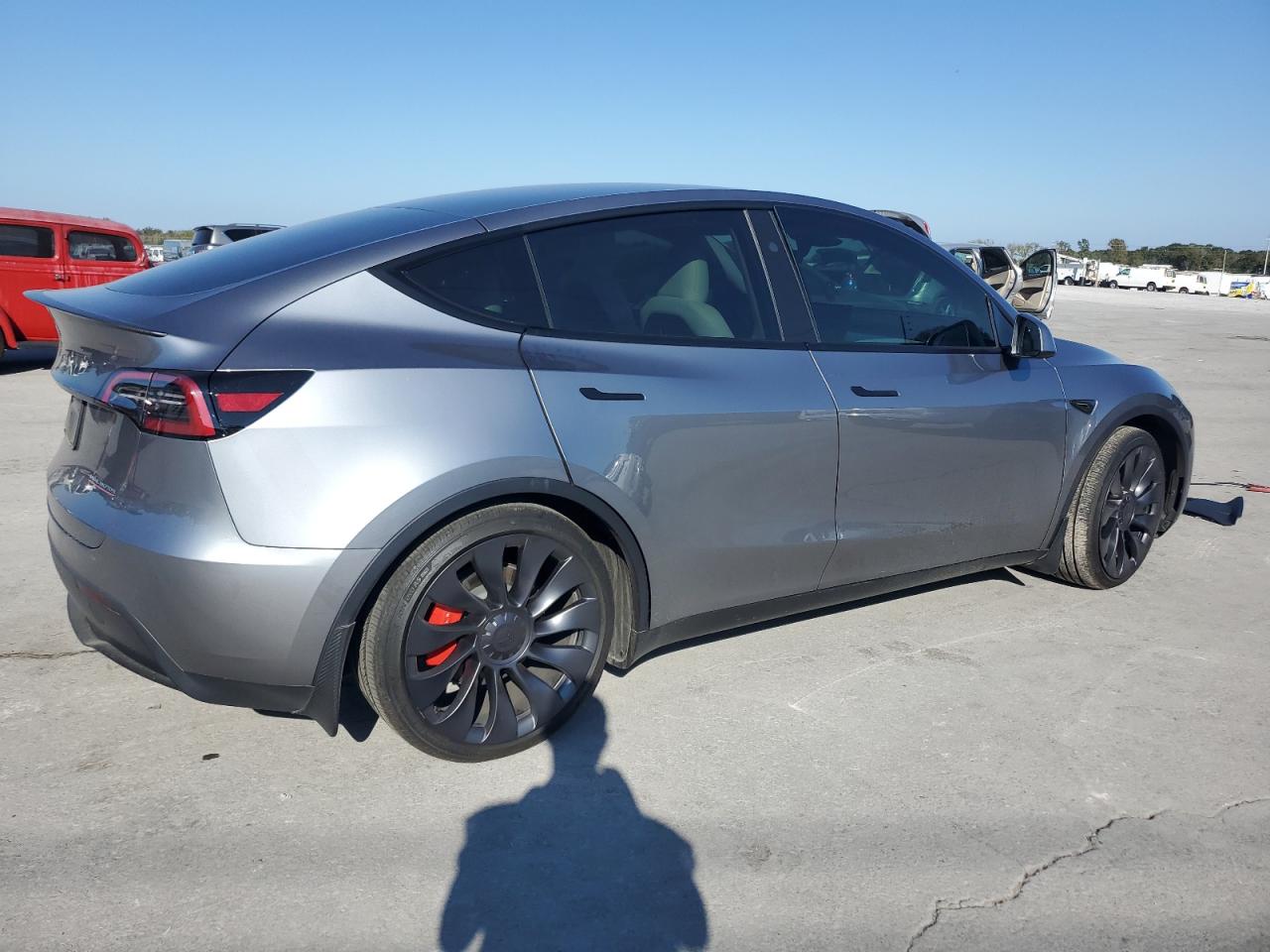 TESLA MODEL Y
