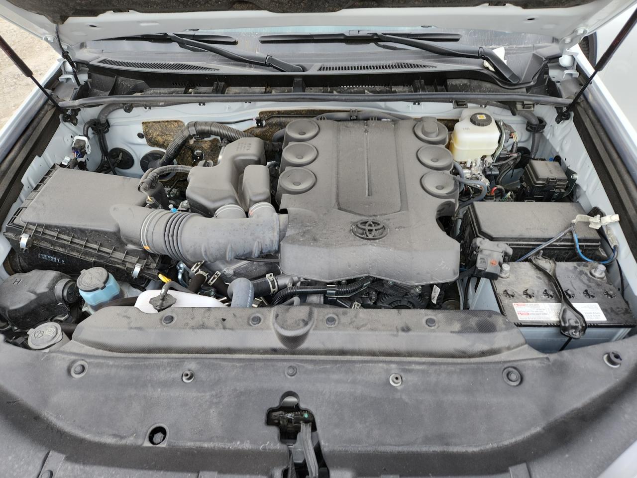 TOYOTA 4RUNNER SR5/SR5 PREMIUM