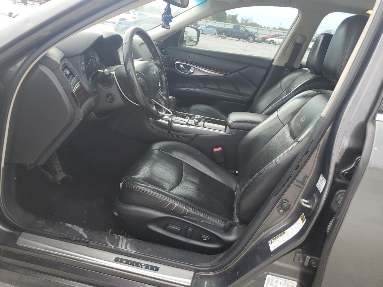 INFINITI M37 X