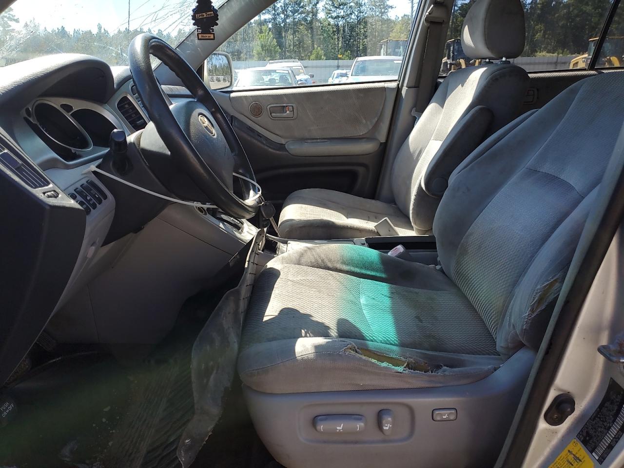 Lot #3276473695 2004 TOYOTA HIGHLANDER