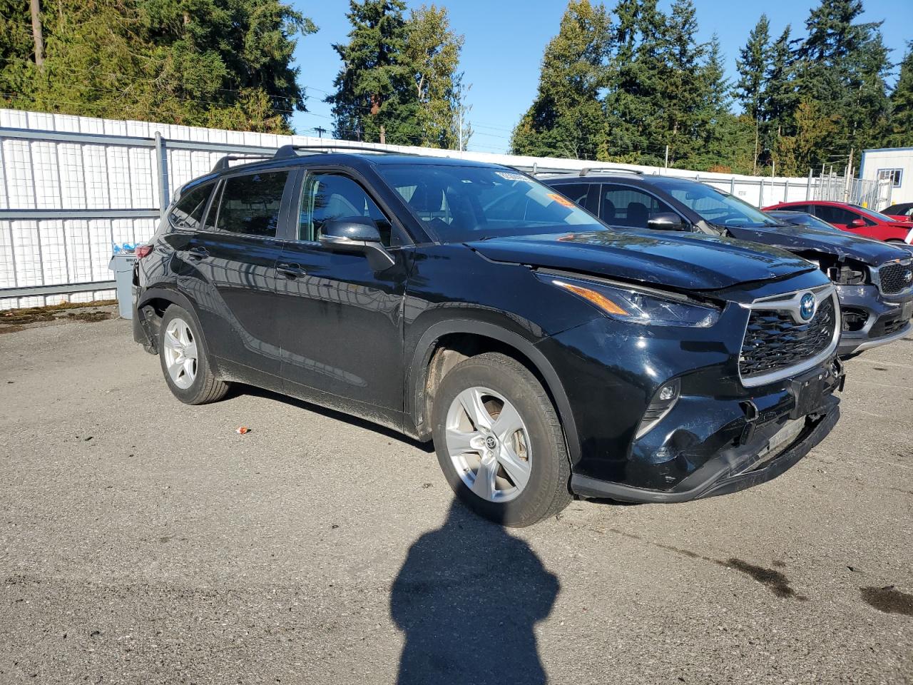 TOYOTA HIGHLANDER HYBRID LE