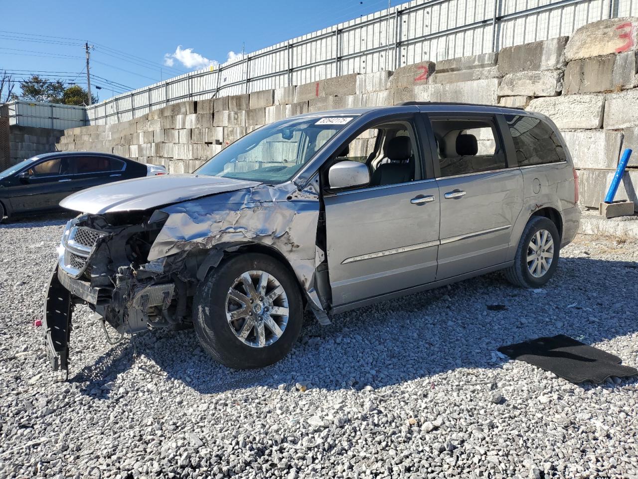 CHRYSLER TOWN & COUNTRY TOURING