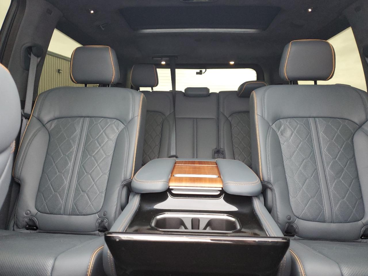 JEEP GRAND WAGONEER SERIES III