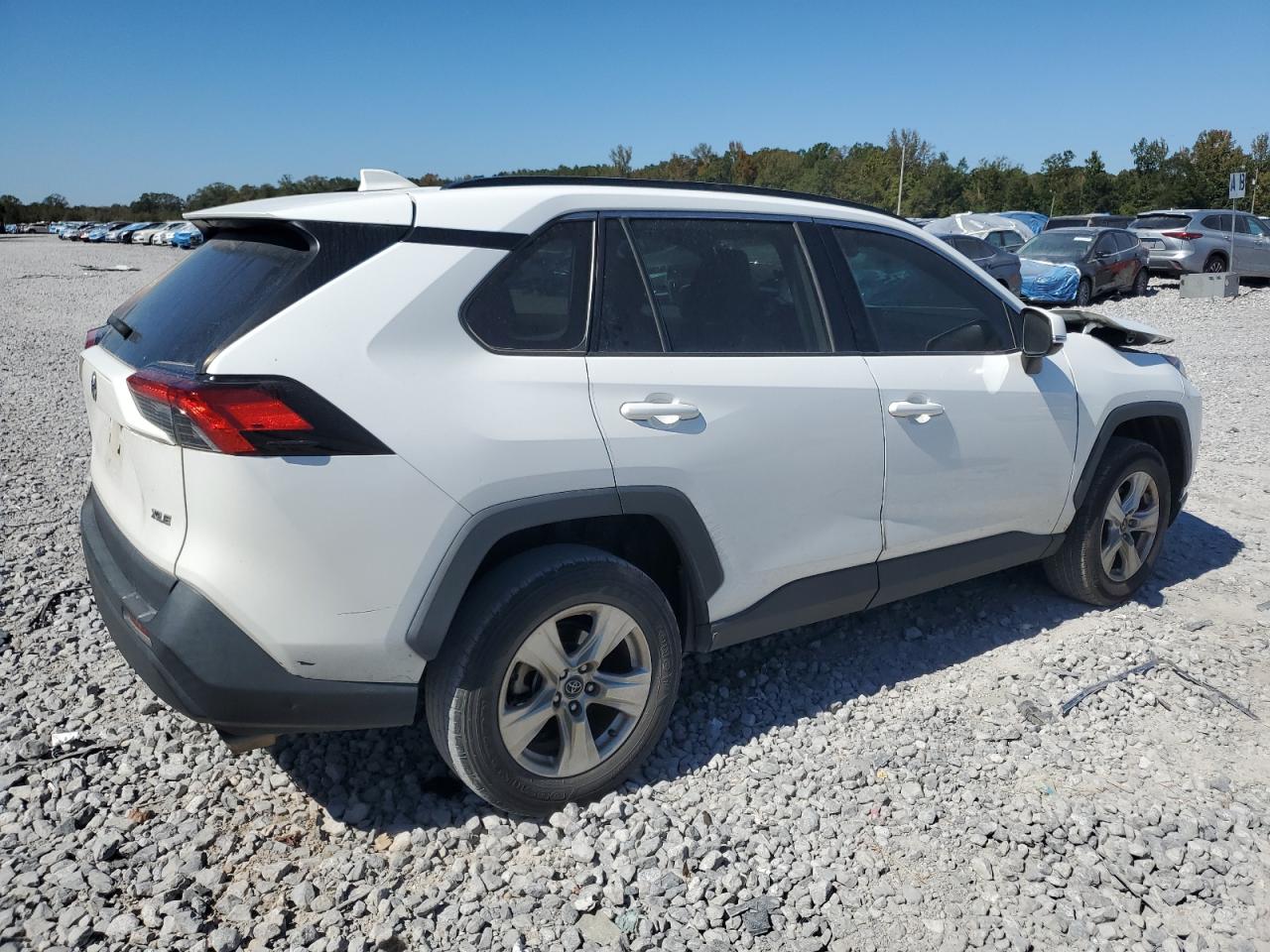 TOYOTA RAV4 XLE