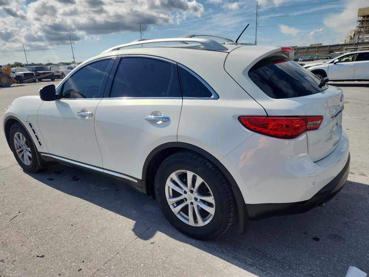 INFINITI FX37