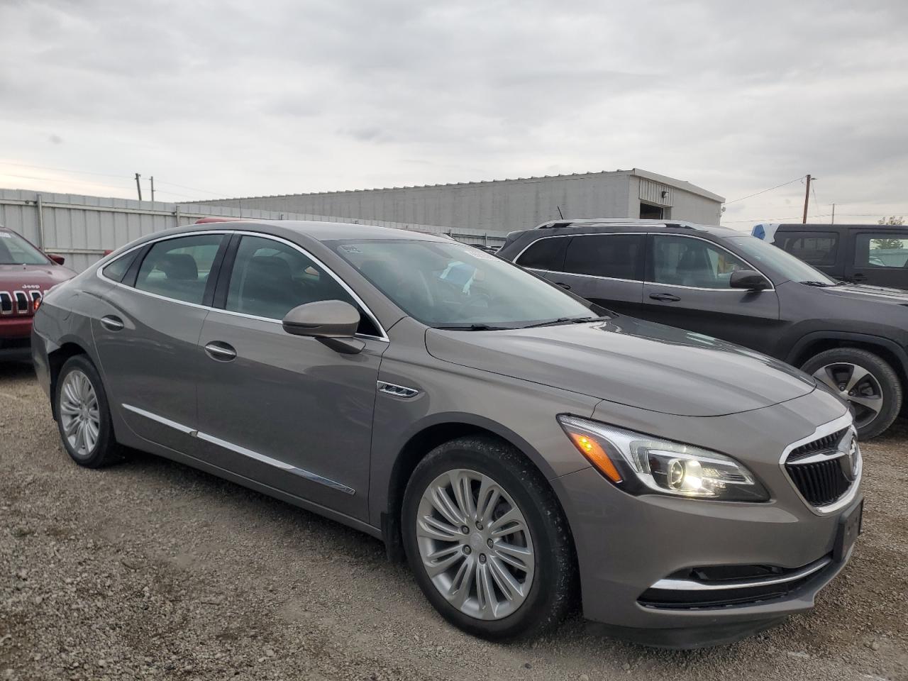 BUICK LACROSSE ESSENCE