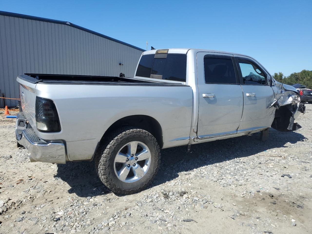 RAM 1500 SLT