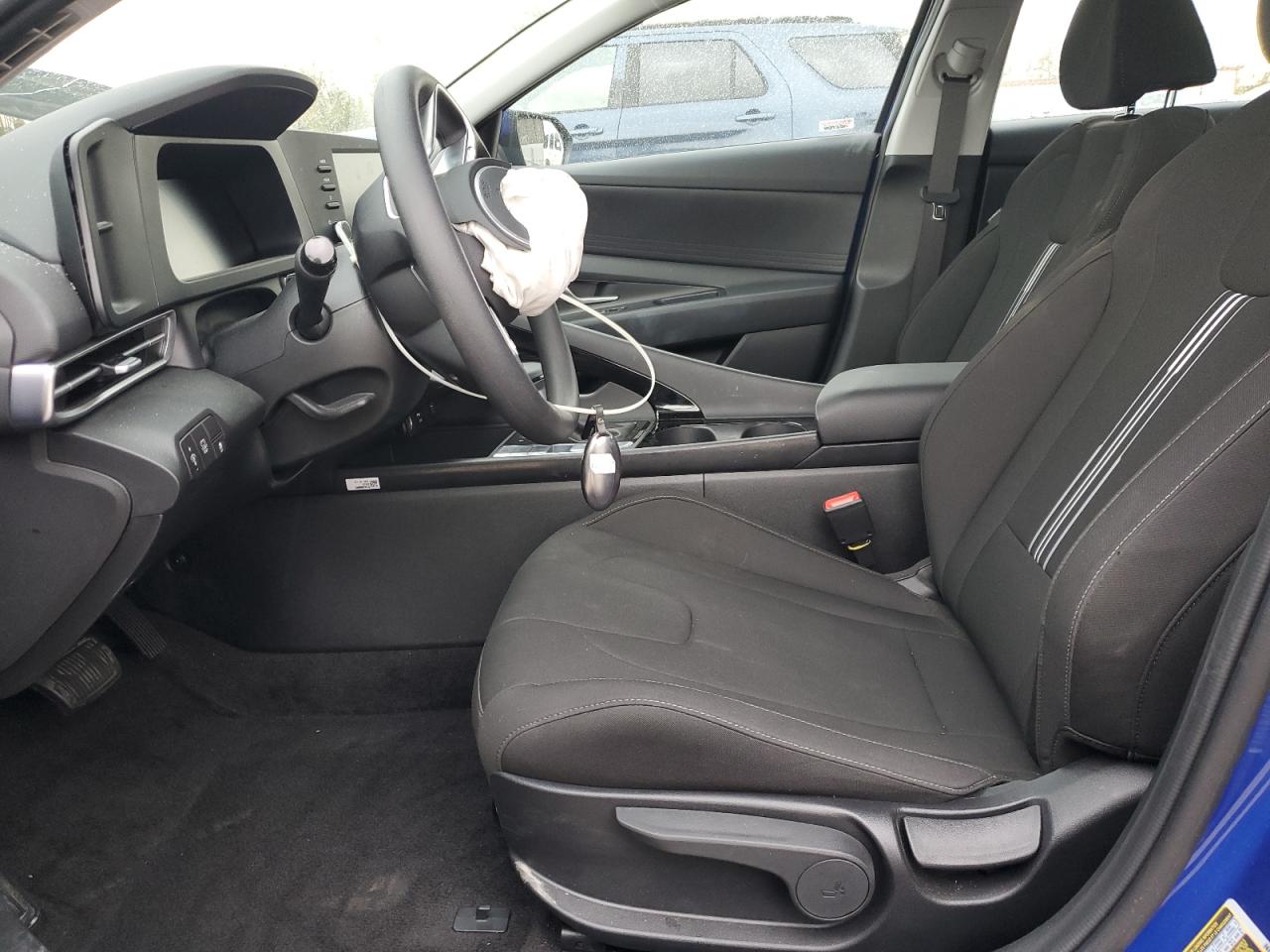 HYUNDAI ELANTRA BLUE