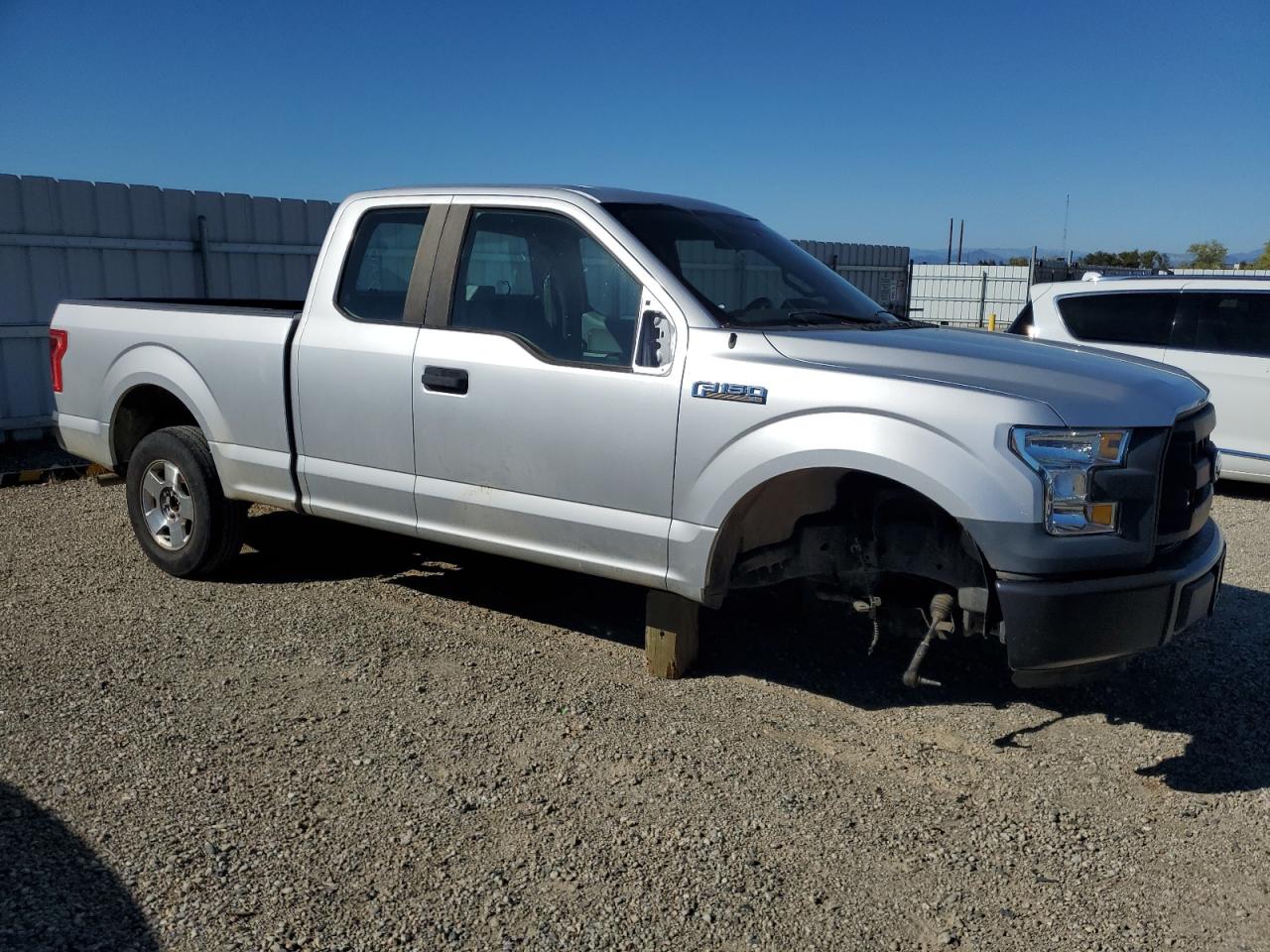 FORD F-150 SUPER CAB