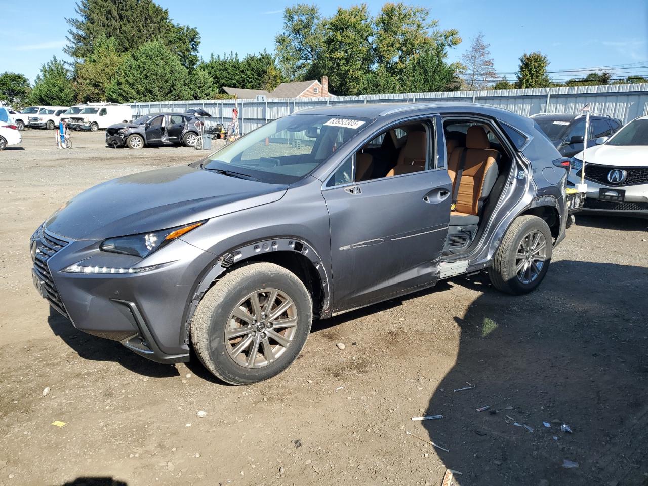 LEXUS NX 300H BASE