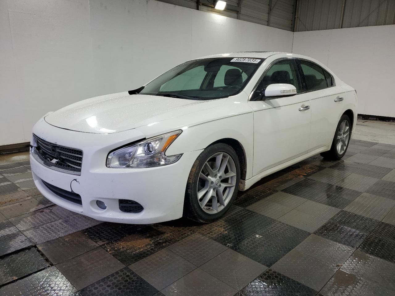 NISSAN MAXIMA S