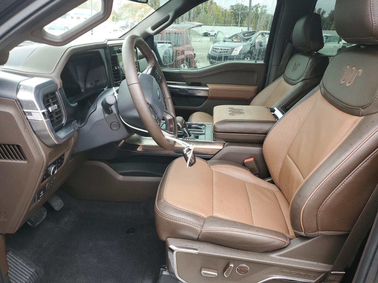 FORD F-150 KING RANCH