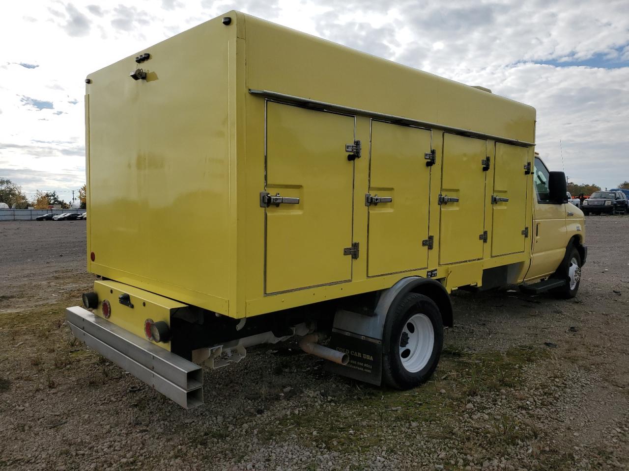 FORD ECONOLINE E450 SUPER DUTY CUTAWAY VAN