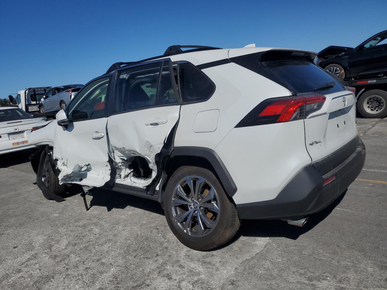 Lot #3281651395 2025 TOYOTA RAV4 XLE P