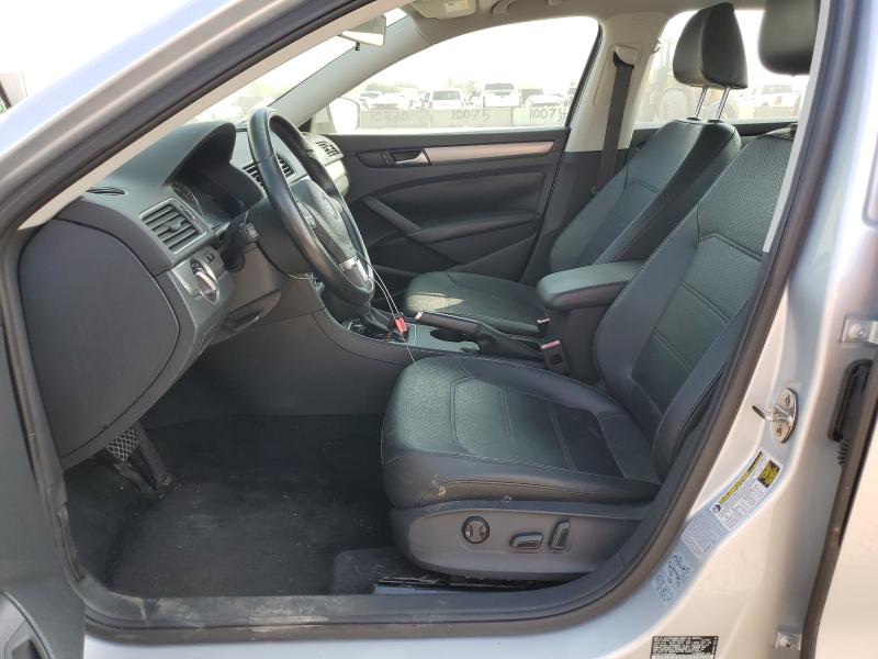 2015 VOLKSWAGEN PASSAT S - 1VWAT7A33FC058959