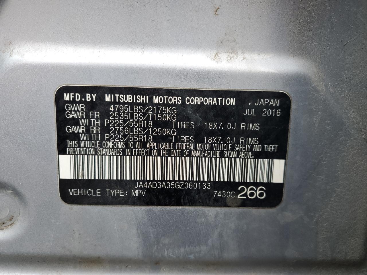 MITSUBISHI OUTLANDER SE