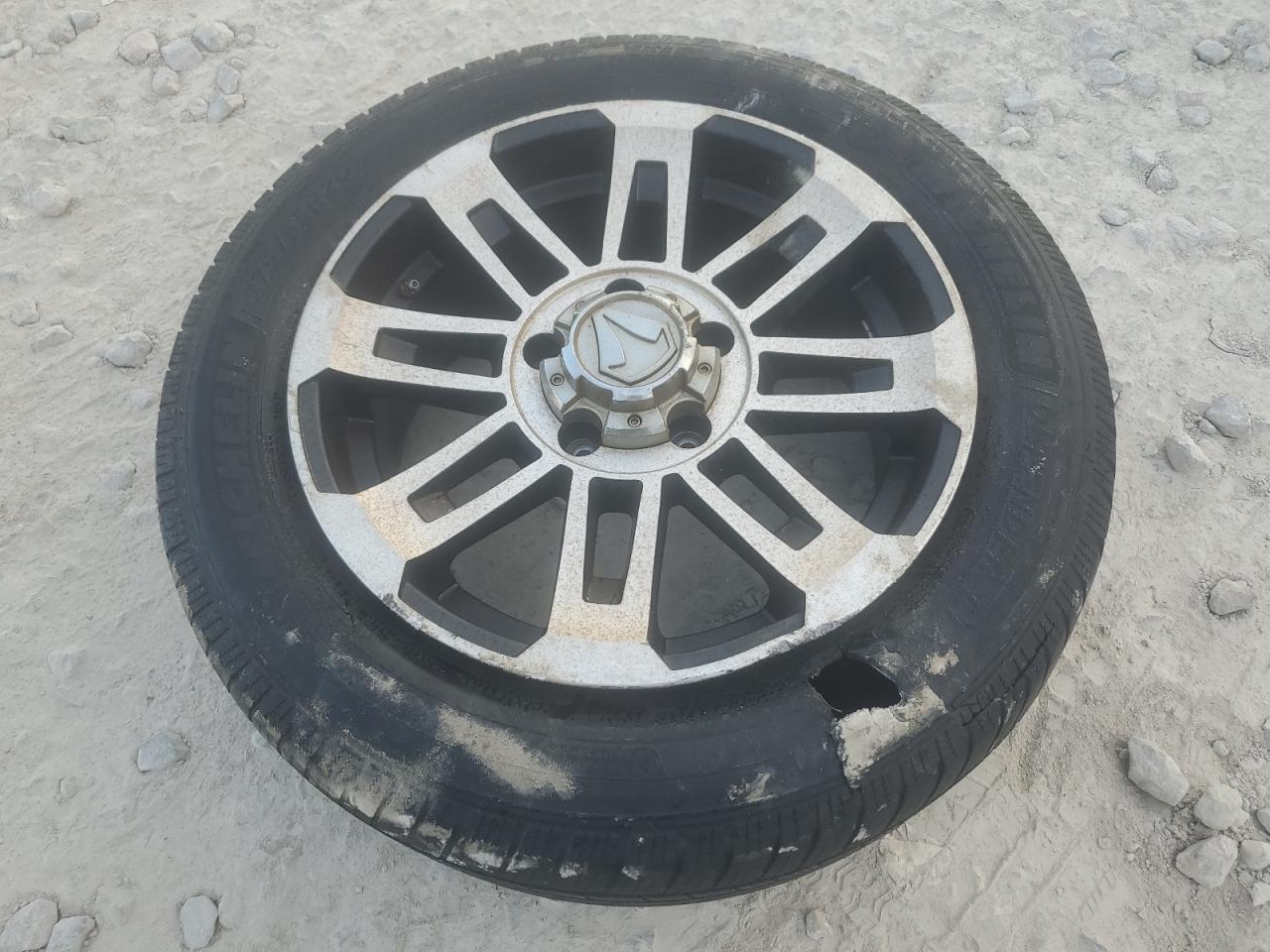 TOYOTA TUNDRA DOUBLE CAB SR5