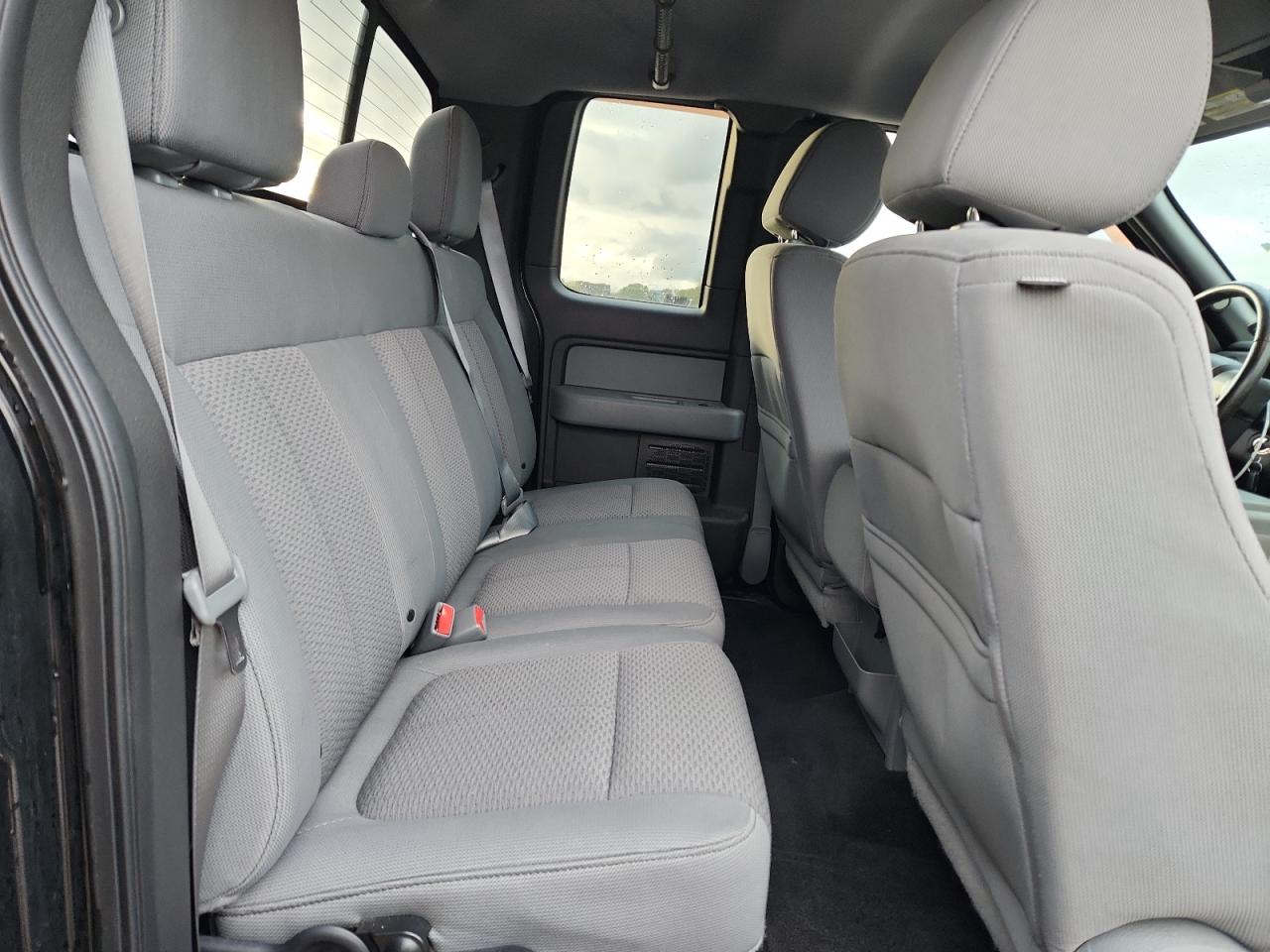 FORD F-150 SUPER CAB