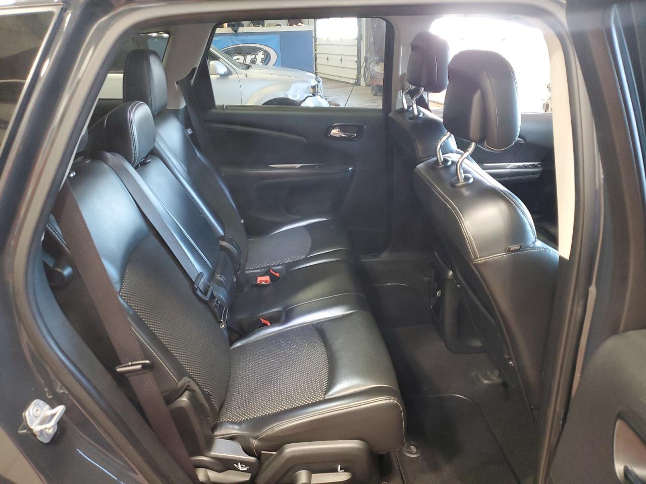 DODGE JOURNEY CROSSROAD