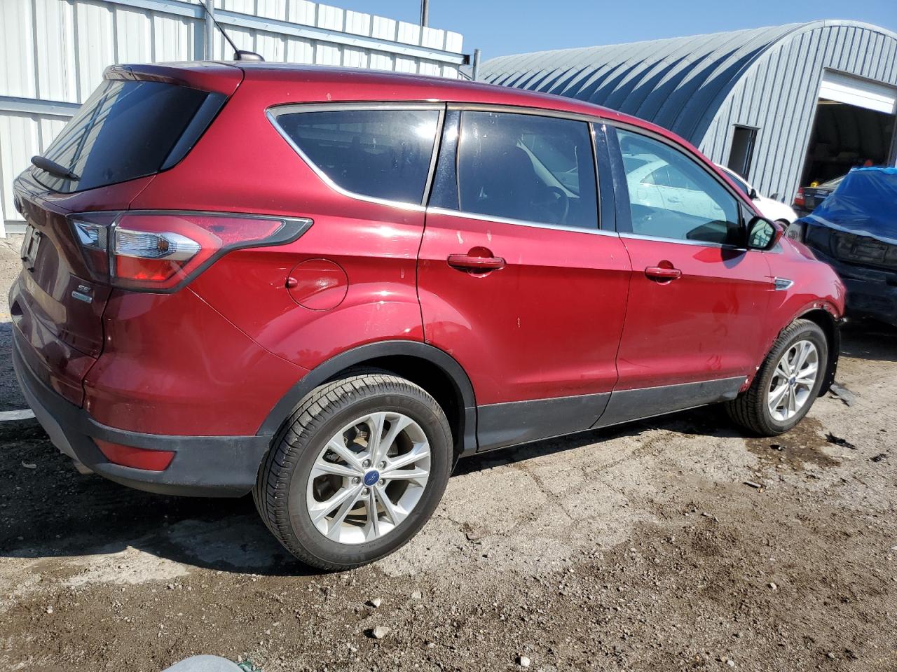FORD ESCAPE SE