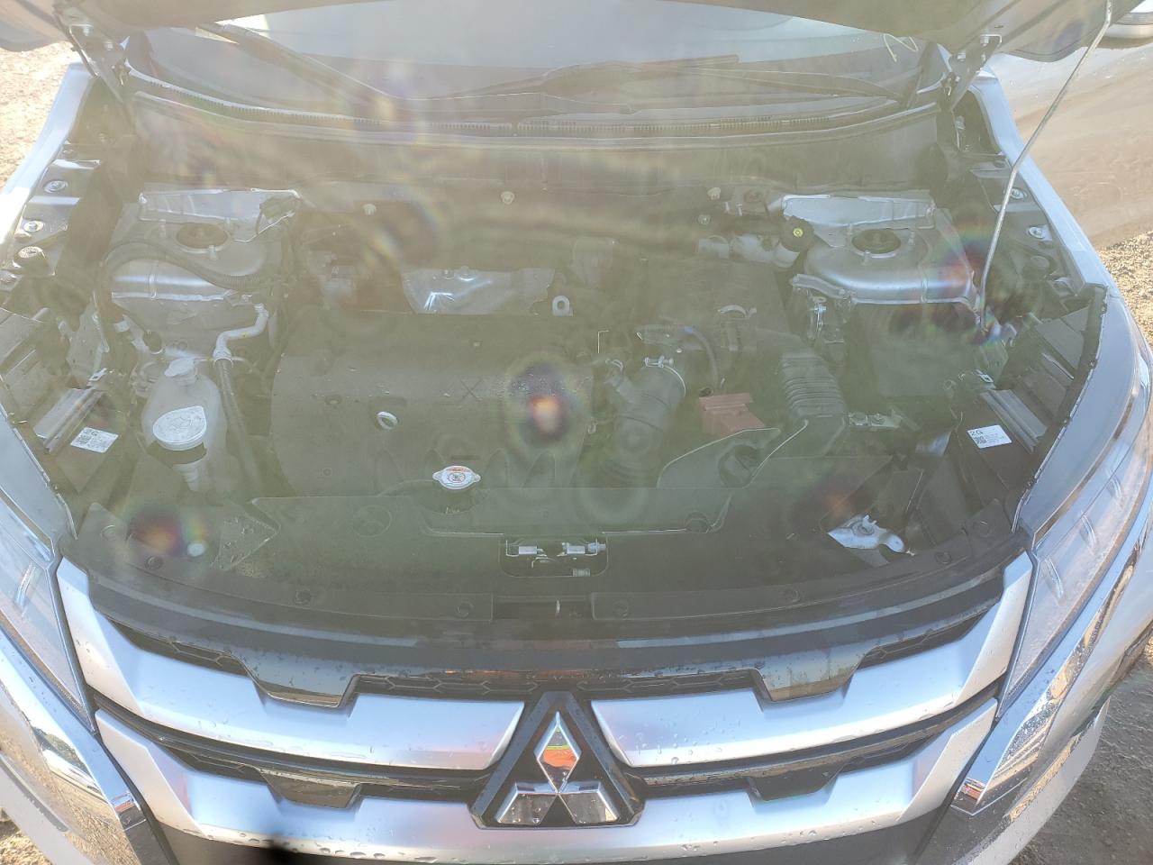 MITSUBISHI OUTLANDER SE