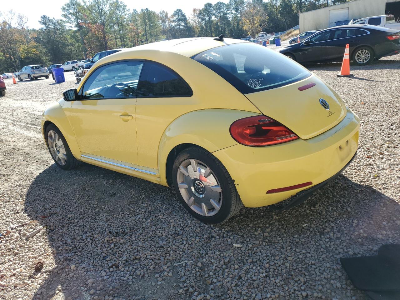 VOLKSWAGEN BEETLE
