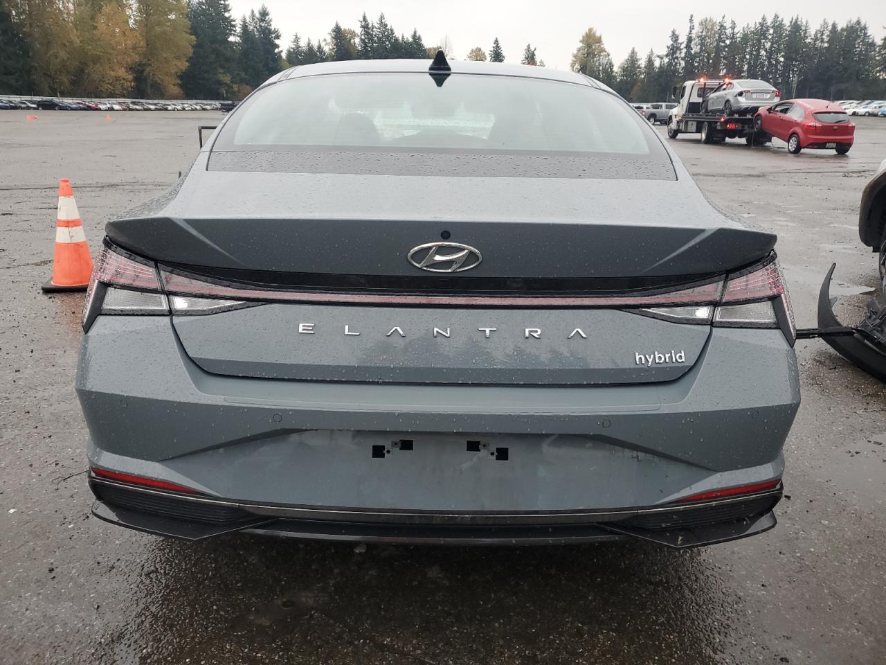 HYUNDAI ELANTRA LIMITED