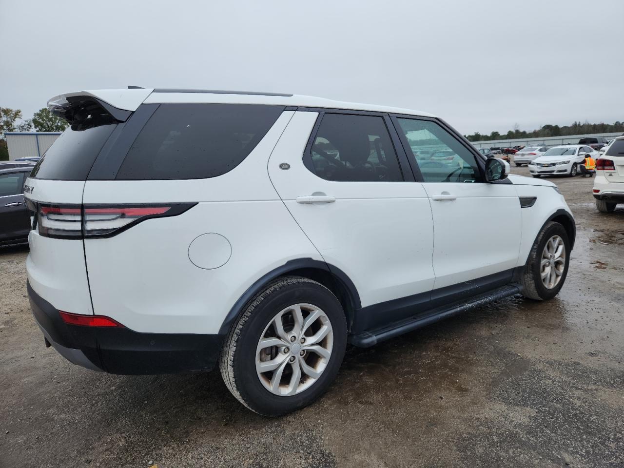 LAND ROVER DISCOVERY SE