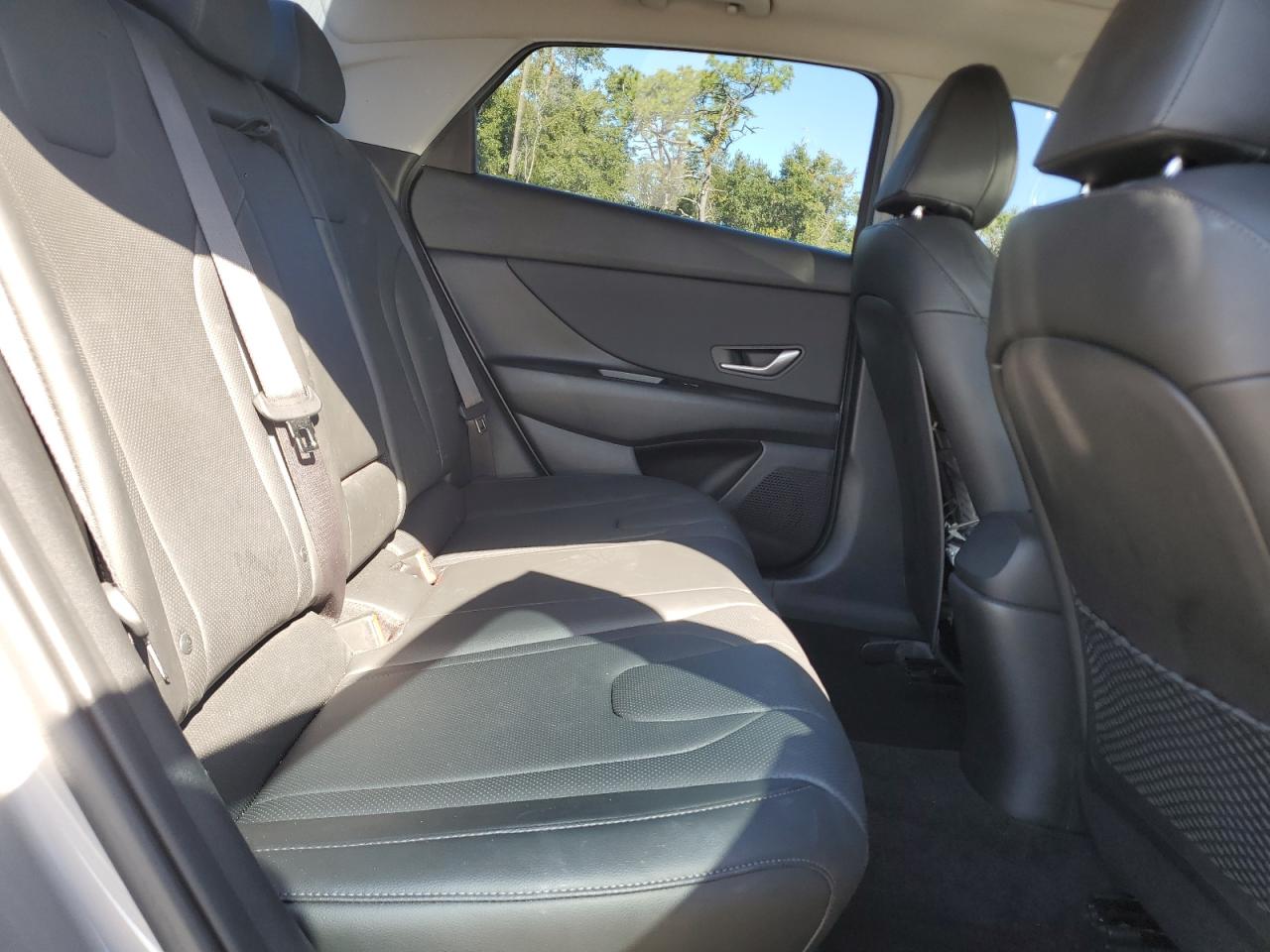 HYUNDAI ELANTRA LIMITED