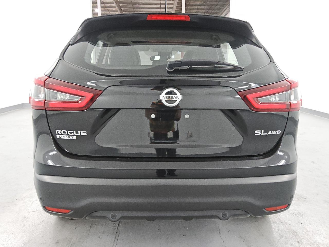NISSAN ROGUE SPORT S