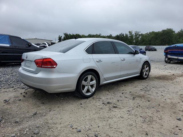 2015 VOLKSWAGEN PASSAT S 1VWAS7A34FC111333