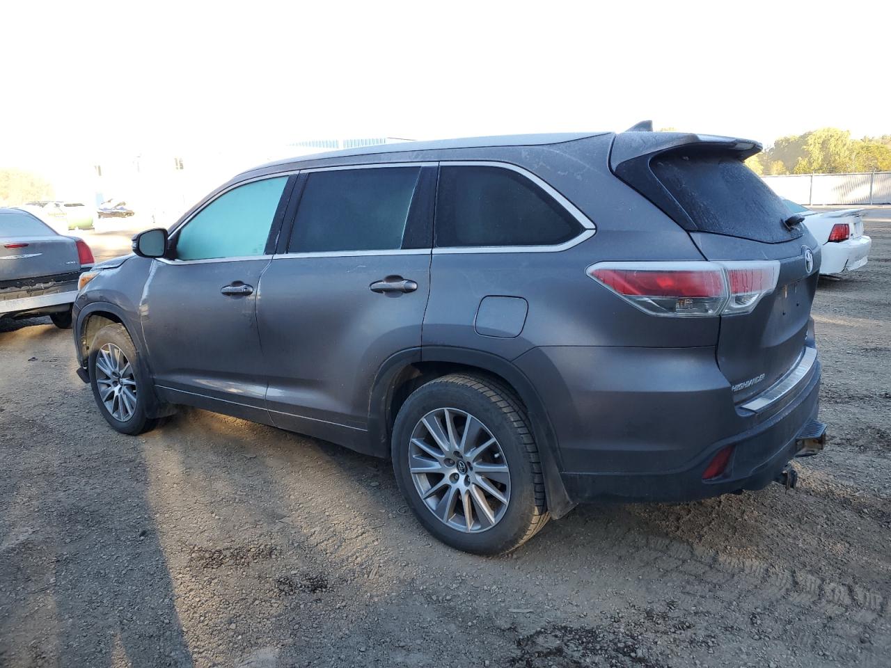 TOYOTA HIGHLANDER XLE