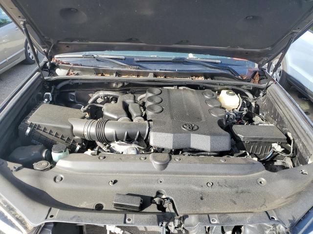 2018 TOYOTA 4RUNNER SR JTEBU5JR3J5535427