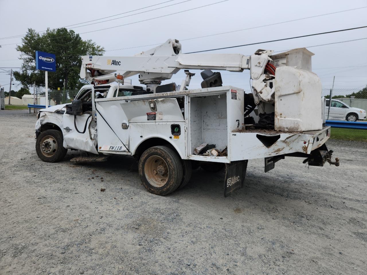 FORD F-550 SUPER DUTY