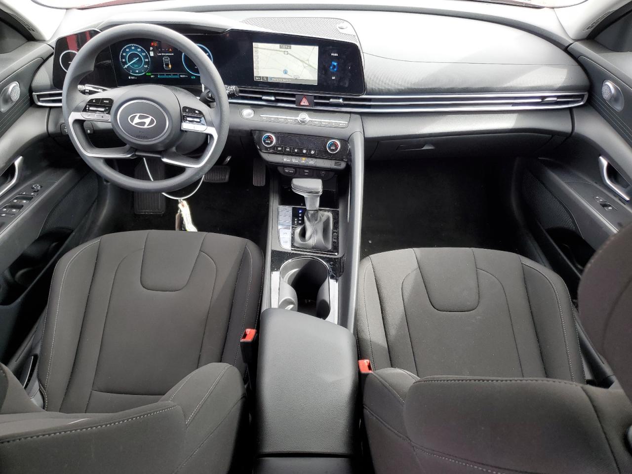 HYUNDAI ELANTRA BLUE