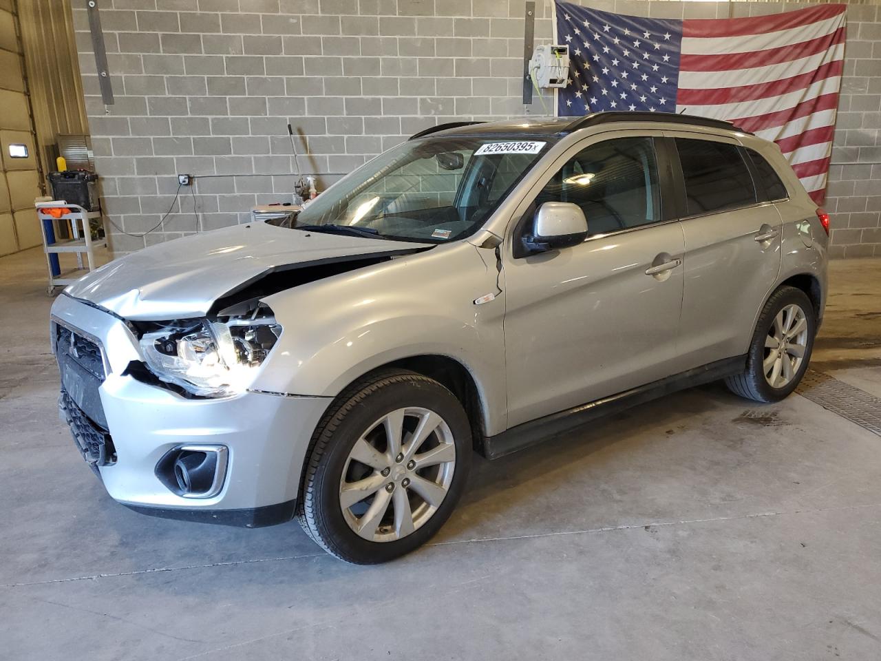 MITSUBISHI OUTLANDER SE