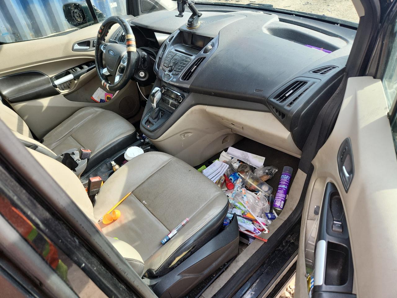 FORD TRANSIT CONNECT TITANIUM