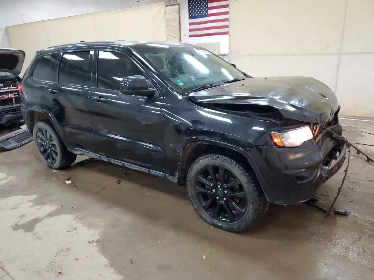 JEEP GRAND CHEROKEE LAREDO