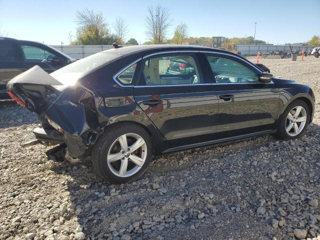 2015 VOLKSWAGEN PASSAT S 1VWAT7A39FC113401