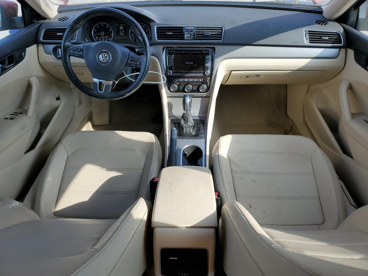 VOLKSWAGEN PASSAT SE