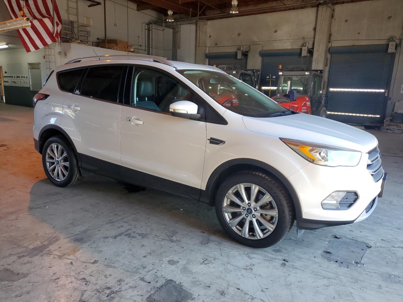 FORD ESCAPE TITANIUM