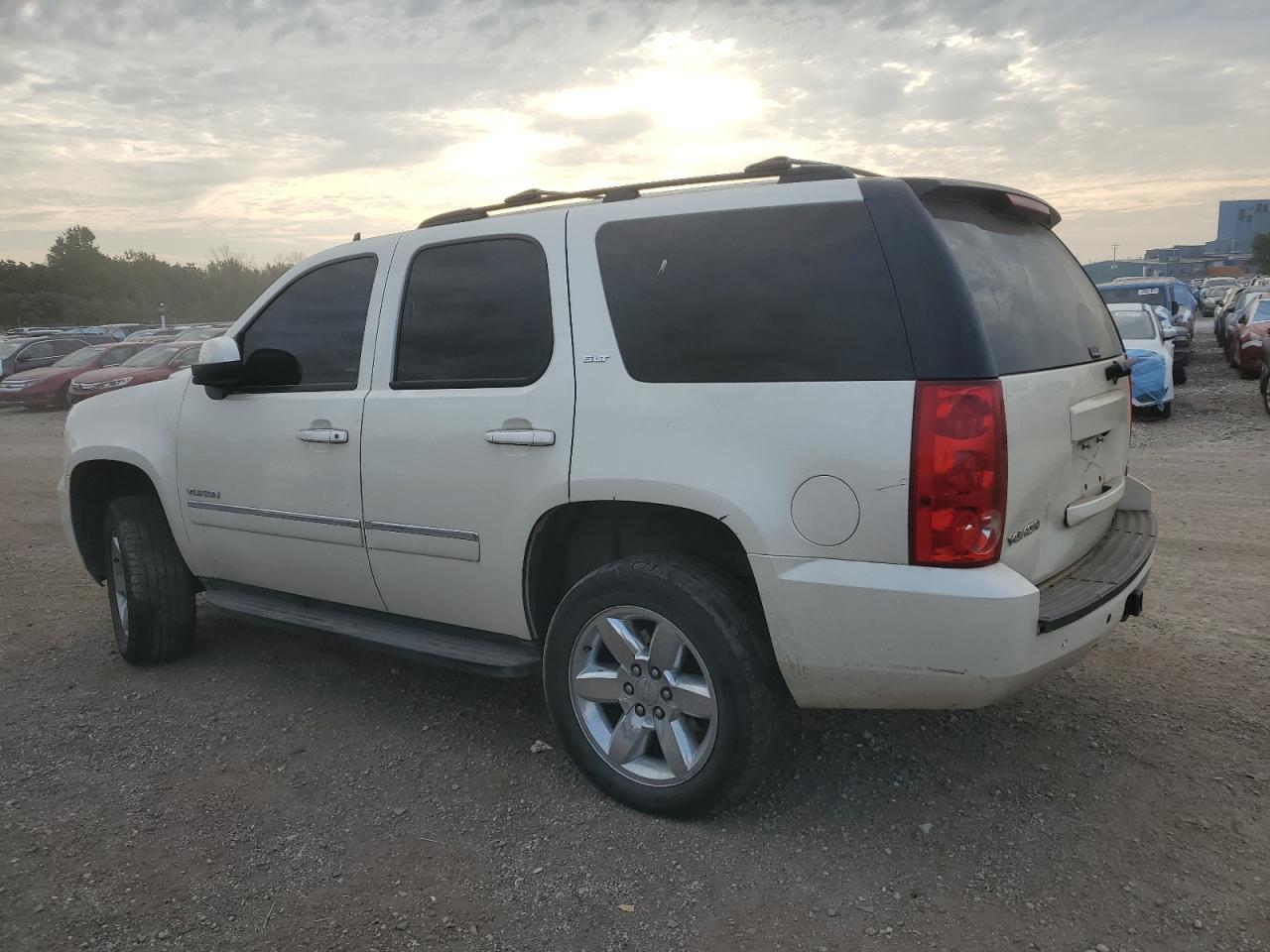 GMC YUKON SLT
