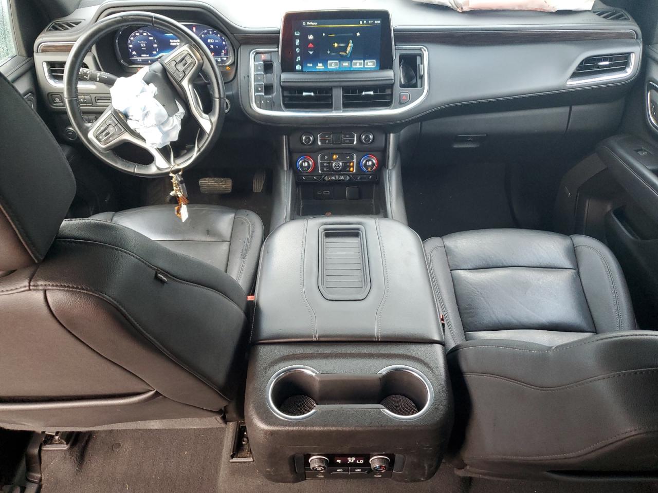 CHEVROLET SUBURBAN C1500 LT