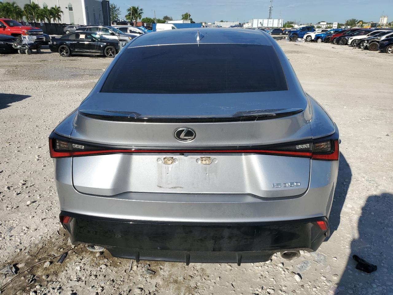 LEXUS IS 350 F SPORT DESIGN