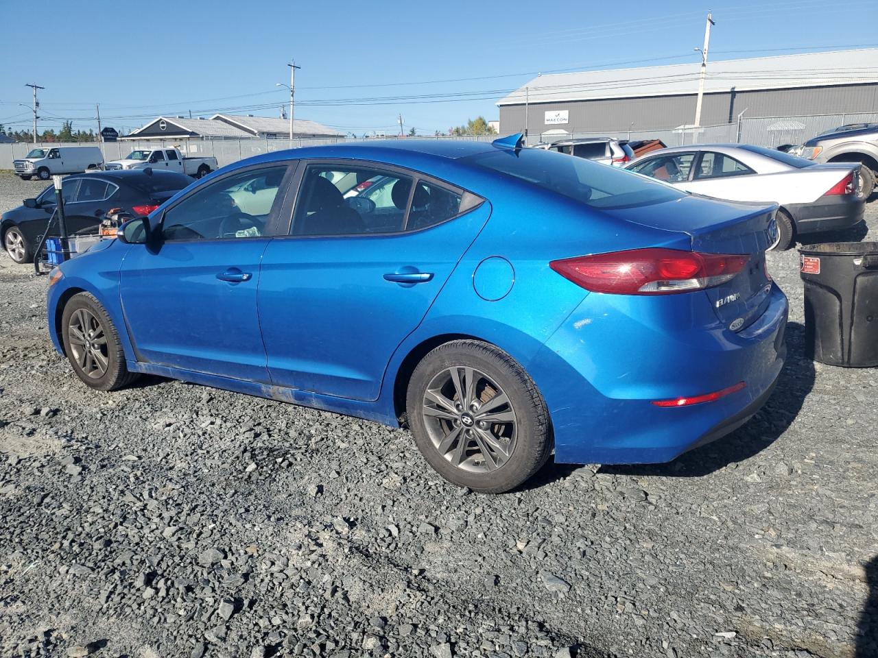 HYUNDAI ELANTRA SE
