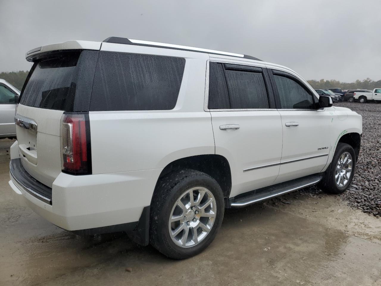 GMC YUKON DENALI