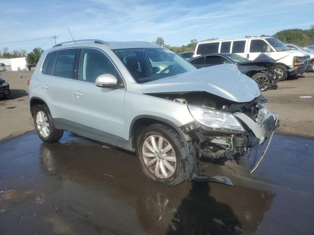 2011 VOLKSWAGEN TIGUAN S - WVGBV7AX5BW527753