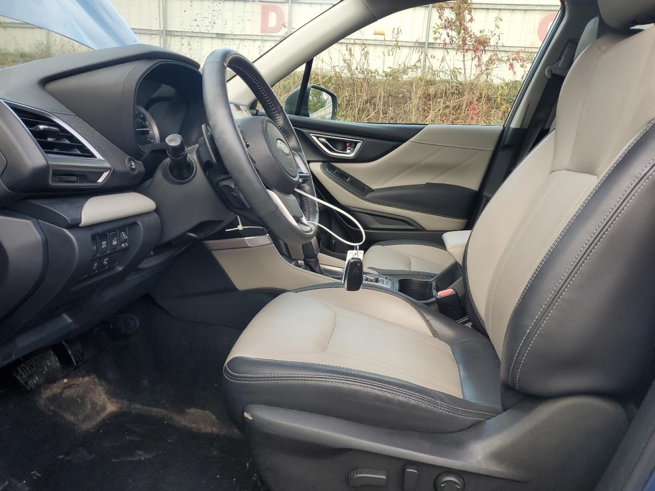 Lot #3302733017 2023 SUBARU FORESTER L